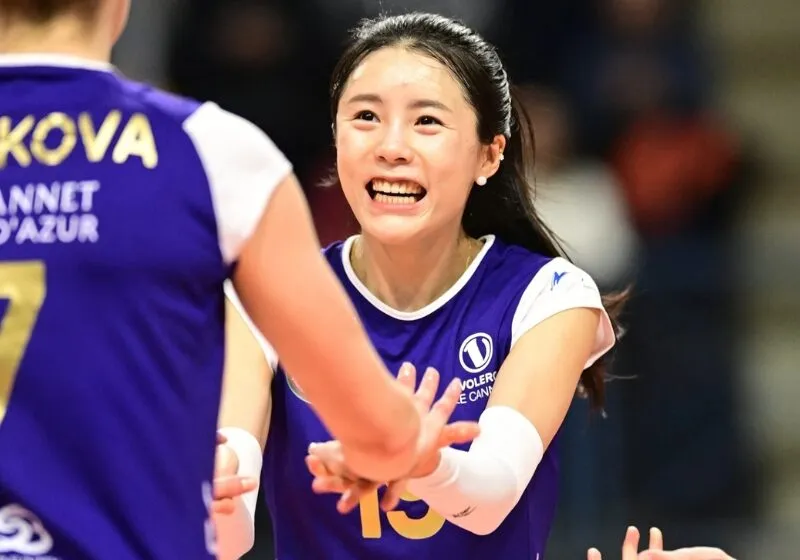 Lý lịch và gia thế "con nhà nòi" của Lee Da-yeong