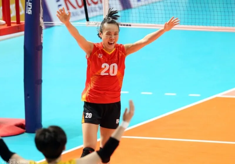 Khả năng phòng thủ hàng sau và bước một ổn định