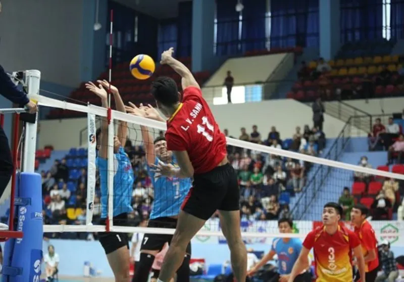 tràng an ninh bình bóng chuyền
