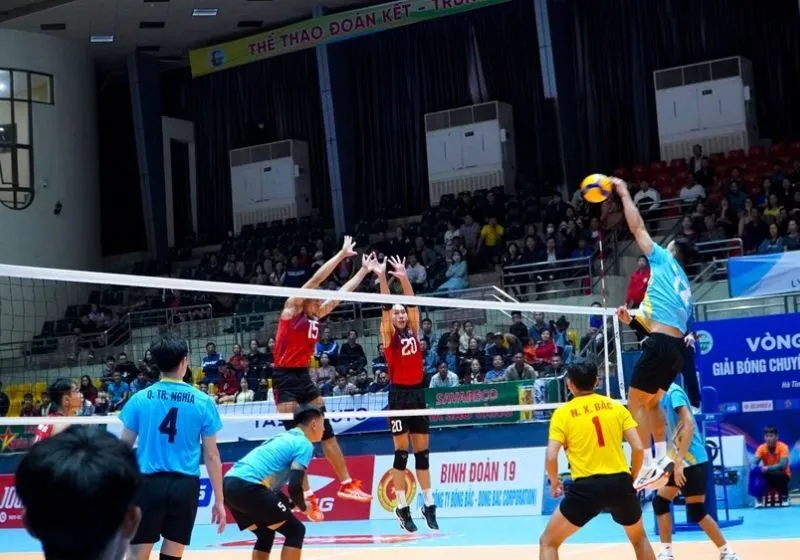 Tứ kết Giải Bóng chuyền hạng A