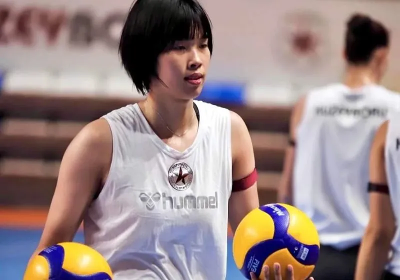 Trần Thị Thanh Thúy bị fan Thái Lan tấn công